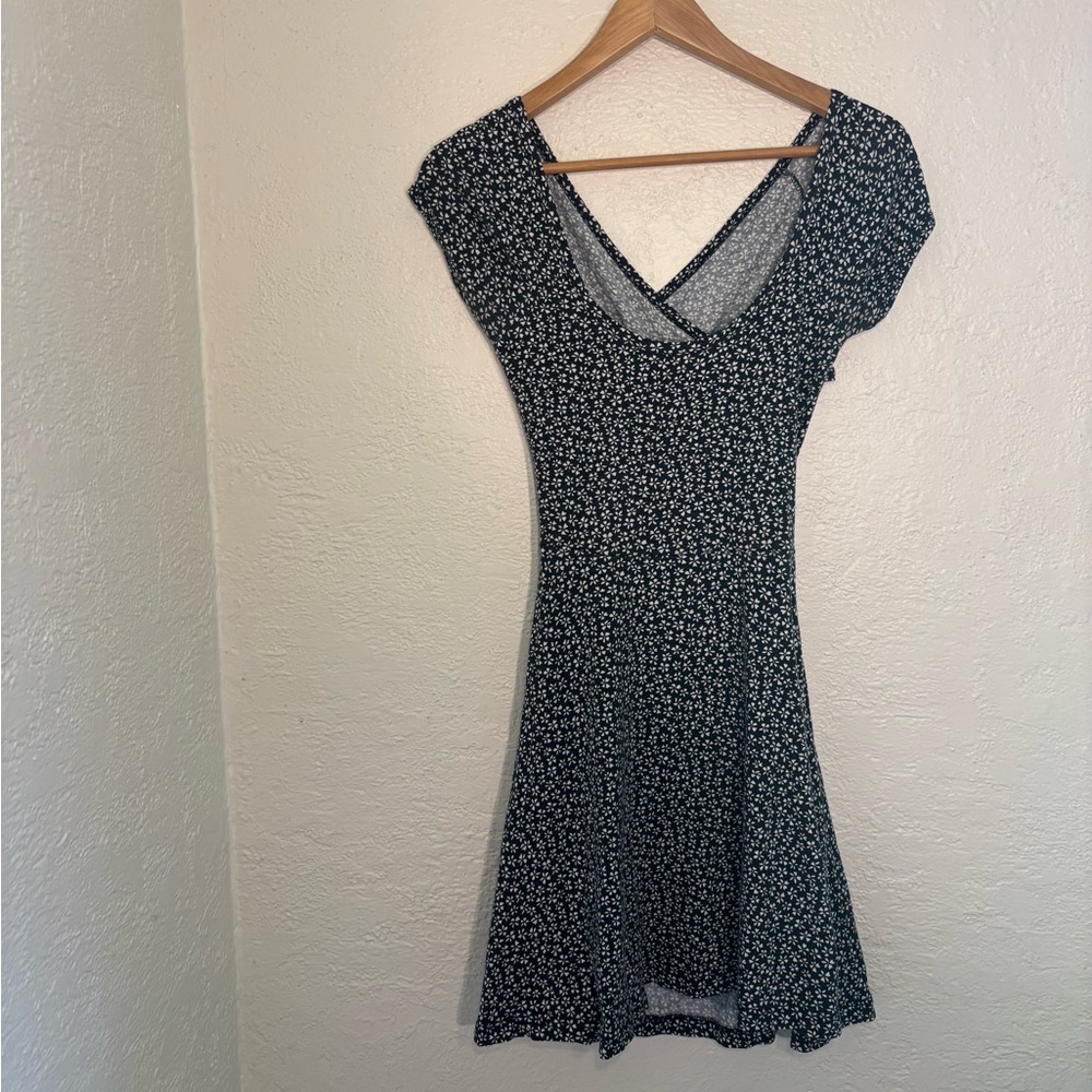 Brandy Melville Navy and White Floral Mini Dress